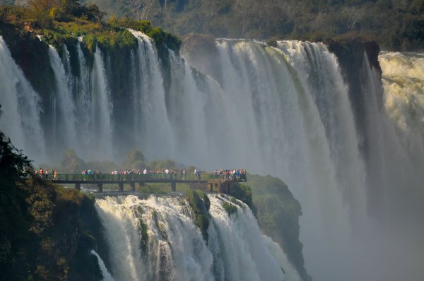 Quels sont les conseils pour une visite des cascades d'Iguaçu, Brésil ?
